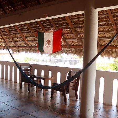 Готель Casa Tacuba Пуерто-Ескондідо Екстер'єр фото
